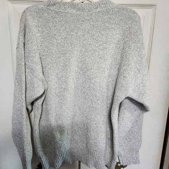 Womens Gray Sweater with American Flag Design - Picture 9 of 9